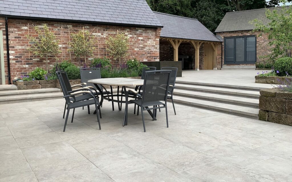 Pros and Cons of Natural Stone vs. Porcelain Paving