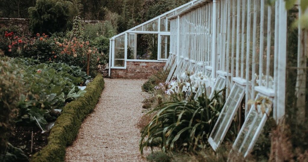 Top Tips For Maintaining Decorative Garden Gravel