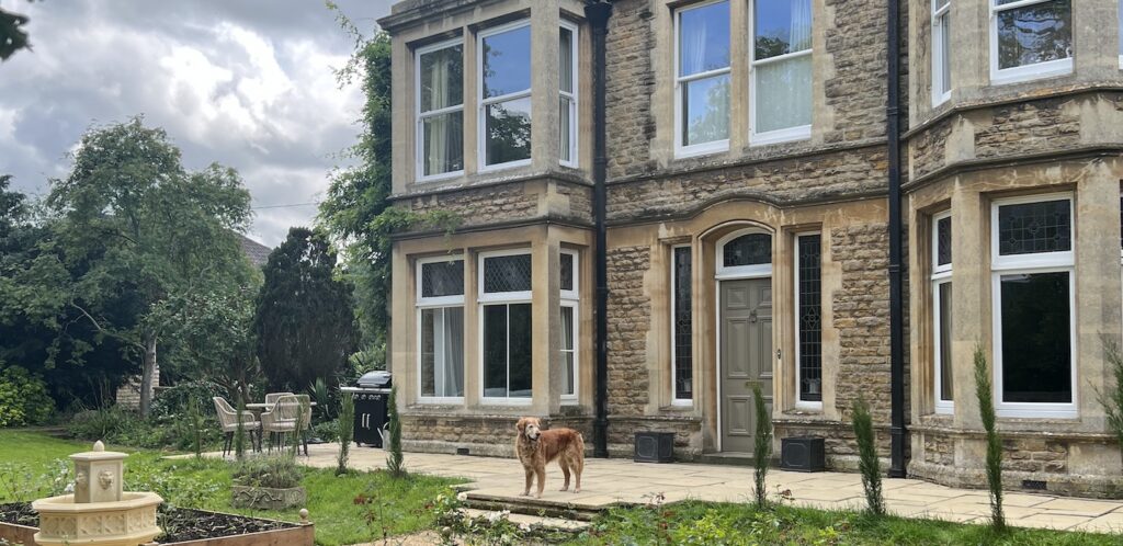 Discover Yorkstone Paving: A Beautiful Victorian Garden Design