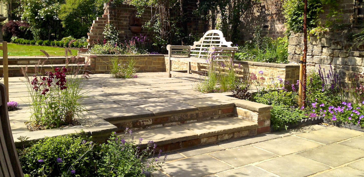 Petworth-Garden-